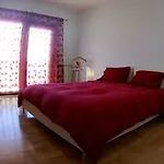 Casa Da Buzina بيت للعطل *
